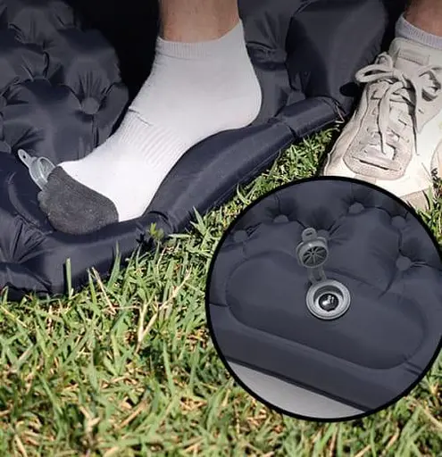 Туристический надувной матрас с подушками и встроенным насосом - фото 3