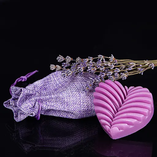 Мило Hand Made лавандове ручної роботи Серце з квітами 60 г (1053-02) - фото 2