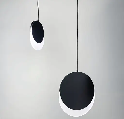 Сучасний підвісний світильник, наче місячне затемнення 28х32 см | Line F | Арт. SA26-280 BK - фото 4