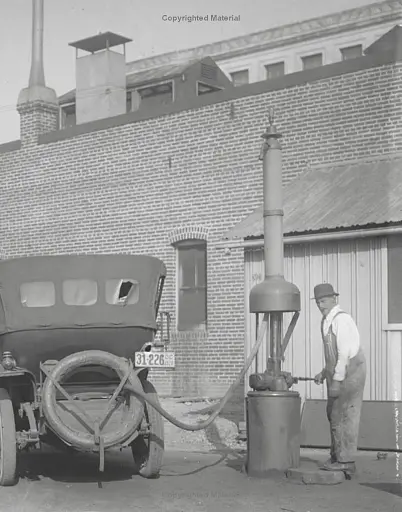 Gas Stations: An Illustrated History - фото 3