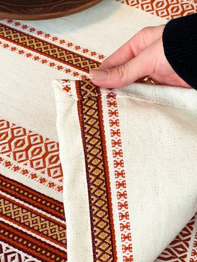 Лляна скатертина різдвяна з українським орнаментом "Промінь (червоний)" - 450х150 см - фото 3