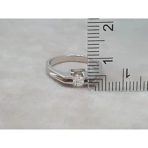 Золотое кольцо с бриллиантом. 101107Б 16,5 - фото 5