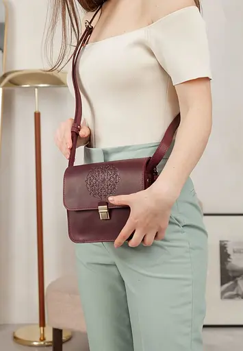 Шкіряна жіноча бохо-сумка Лілу бордова Crazy Horse - фото 7