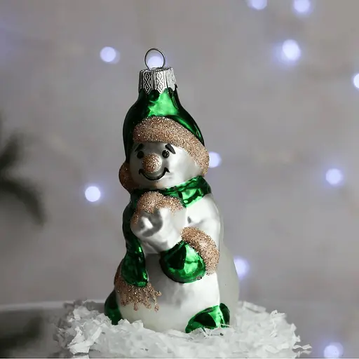 Ялинкова прикраса Санта Шоп Кольоровий сніговик зелений скло (4820001155501) - фото 3