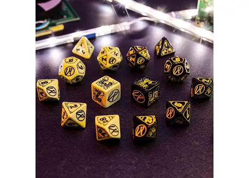 Набор кубиков Cyberpunk Red Dice Set - Wet Work , 7 шт. (SCPU02) - фото 4
