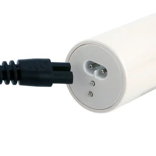 Аккумуляторная машинка для стрижки 4 насадки Adler AD 2827 - фото 6