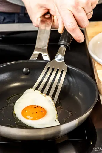 Лопатка с прорезями KitchenAid Classic 31.8 см черный (KCG024OHOBE) - фото 5