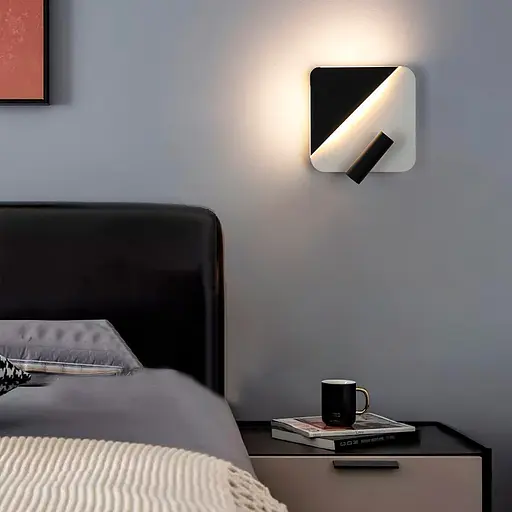 Настенный белый с черным квадратным светильником со спотом Line F Арт. W087 BK+WT - фото 1