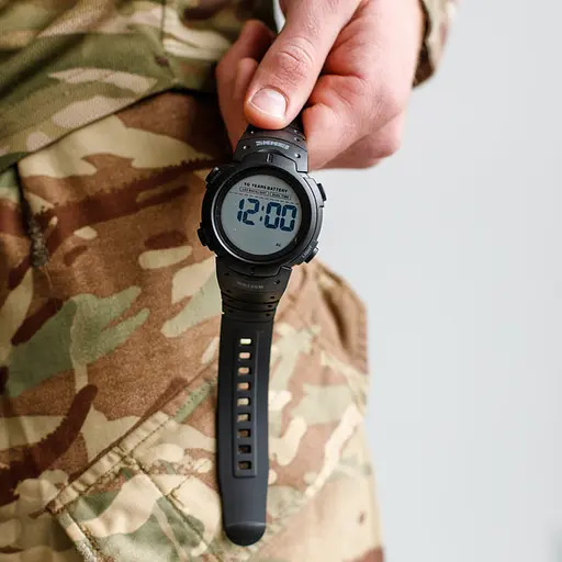 Часы Skmei Neon 10 Bar Black - фото 3