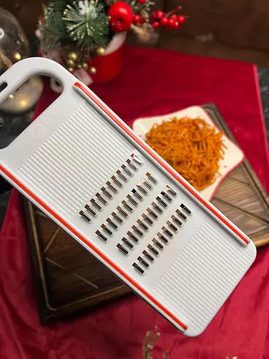 Тертка пластмасова для моркви по-корейськи та для нарізки соломкою овочів 26.5х10 см, Kitchette Білий 86818 - фото 8