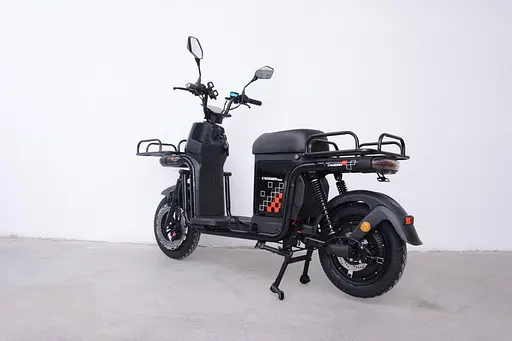 Електроскутер Вантажний з двома великими багажниками Crosser SUPER MAX 1200W | 60V30AH Li-Fe | USB зарядка Чорний - фото 6