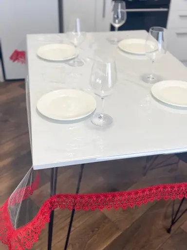 Силиконовая скатерть с красным кружевом 7 см 150х130 см - фото 2