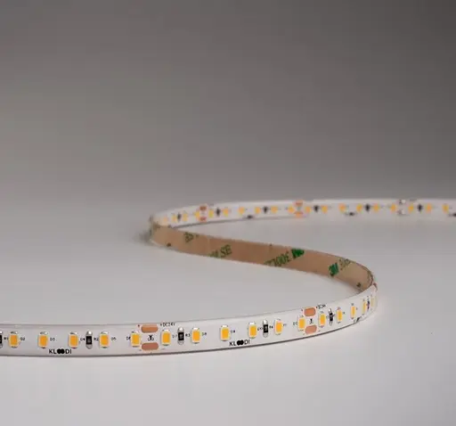 LED Стрічка 8,6W 120LED 3000K 810LM RA90 24V IP54 KLOODI KD2835-120-8.6W-3К-24V IP54 - фото 4