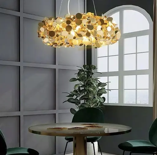 Сучасна люстра з густими монетками в золотому кольорі корпусу Ø 85 см | Line F | Арт. MD6012-800 GD - фото 1