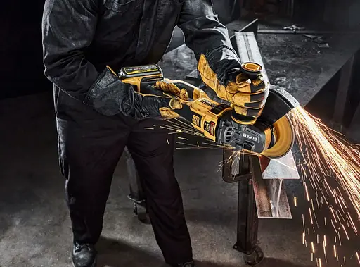 Шлифмашина угловая аккумуляторная DeWalt с АКБ и ЗУ DCG460X2 - фото 8