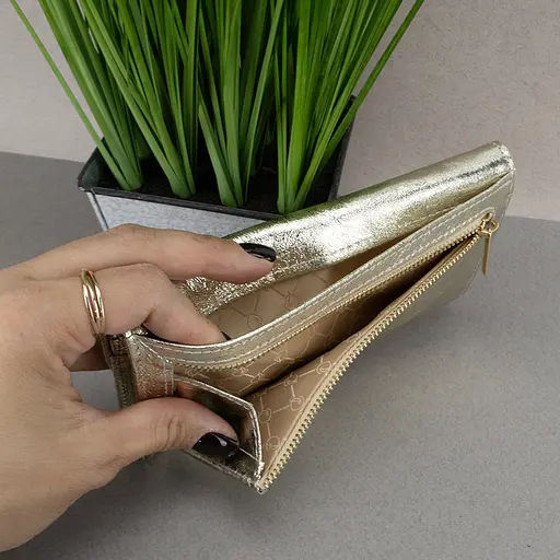 Гаманець жіночий шкіряний Leona на кнопці золотий - фото 6