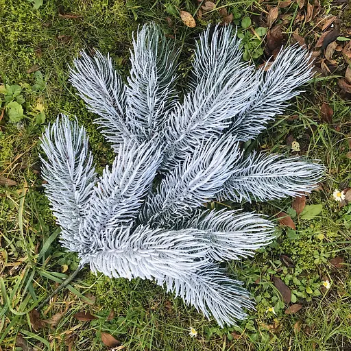 Декоративная искусственная хвоя Hvoya Сосна литая ветка елки заснеженная 60 см - фото 2