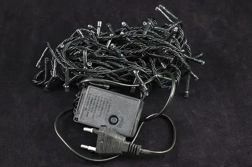 Гірлянда світлодіодна нитка 7 метрів на ялинку Тепло-біла 100 лампочок Laplandia новорічна від мережі чорний провід (ww.01.5B.100-) - фото 2