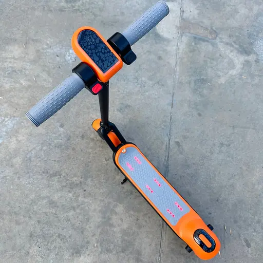 Электросамокат GIANT Kids ES1 4.4Ah Оранжевый, с LED подсветкой деки и колес - фото 3