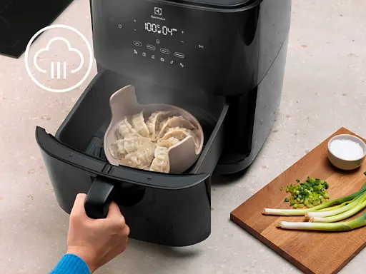 Мультипечь Electrolux 1800Вт 7л сенсорное управление 6 программ пара пластик черный - фото 4