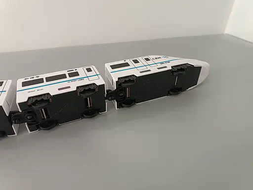 Іграшковий поїзд. Довжина 62 см. З фарою та реалістичним звуком. На батарейках. Для дітей від 3 років - фото 13