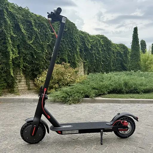 Электросамокат GIANT M365 PRO 500W 10.4Ah черный, складной с перфорацией колес (2025 год) - фото 4