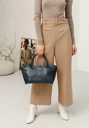 Жіноча шкіряна сумка Midi темно-синя - фото 8