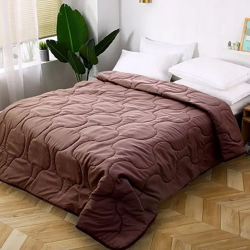 Полуторный постельный комплект c одеялом микрофибра коричневого цвета 327498 - фото 2