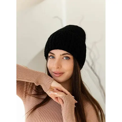 Женская вязаная шапка джулия 20% шерсть с отворотом Черный - фото 1