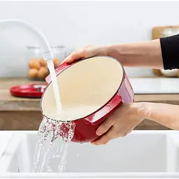 Каструля KitchenAid Cast Iron чавунна з кришкою 22 см 3.3 л червона (CCC006057-001) - мініатюра 8