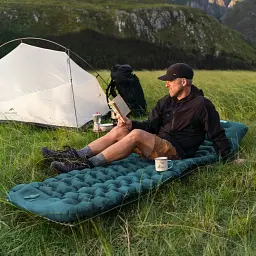 Матрац туристичний надувний одномісний Naturehike CNK2550WS019, 200x60x9.5 см, синій, прямокутний із мішком для надування - мініатюра 3