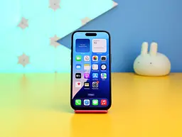 Смартфон Apple iPhone 15 256GB Black (MTP63) Б/В [174215] - мініатюра 2