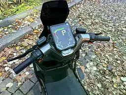 Електроскутер Двомісний Crosser V1 (2000W, 72V/23Ah) +Кофр-багажник Хамелеон - мініатюра 5