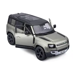 Автомодель Bburago Land Rover Defender 110 1:24 зелений (18-21101) - мініатюра 5