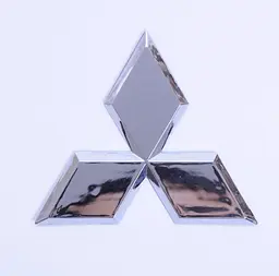 Емблема для Mitsubishi 110 x 100 мм пластикова Xром скотч