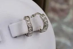 Сережки Xuping Jewelry кільця п'ять каменів гладкі бортики 1.2 см сріблясті