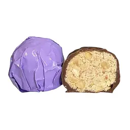 Дубайські цукерки LUX CHOCO 3119 лісові горіхи вафельна крихта та тісто катаїфі 1 шт 38 г