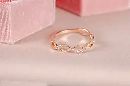 Каблучка з червоного золота з фіанітами 19 K-0298 - мініатюра 3