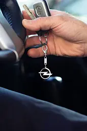 Срібний брелок Opel (Опель) (9007.1) - мініатюра 3