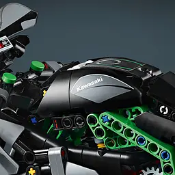 Конструктор LEGO Technic Мотоцикл Kawasaki Ninja H2R 643  деталі (42170) - мініатюра 6