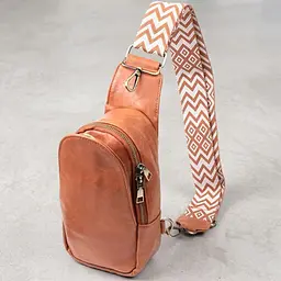 Цікава сумка через плече в модному кольорі з екошкіри Vintage 22793 руда