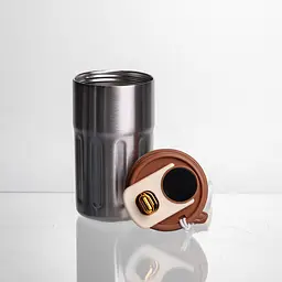 Термочашка Coffee 400 мл з ремінцем та датчиком температури, коричневий Yiwu HP-GM-1 - мініатюра 5