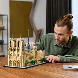 Конструктор LEGO Architecture Нотр-Дам-де-Парі 4383 деталі (21061) - мініатюра 15
