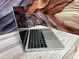 Ноутбук Apple MacBook Pro 13" 2020 i7-1068NG7/32/512 (C02F70MHML87) Б/в - мініатюра 4