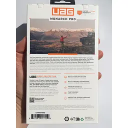 Протиударний чохол UAG Monarch Pro MagSafe (Original) для iPhone 16 Carbon Fiber 114458114242 - мініатюра 4