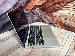 Ноутбук Apple MacBook Pro 13" 2020 i7-1068NG7/32/512 (C02FK1EQML87) Б/в - мініатюра 4