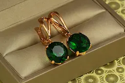 Сережки підвіски Xuping Jewelry із великим зеленим каменем 2,8 см золотисті