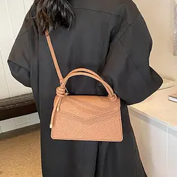 Кросбоді каркасне з еко-шкіри Lilly P1-86148C коричневе - мініатюра 2