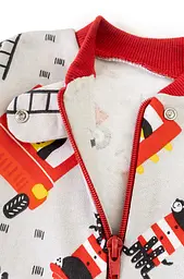 Чоловічок з відкритими ніжками з начосом на блискавці з малюнком Firetruck - мініатюра 2
