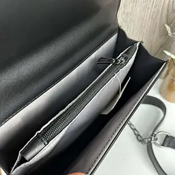 Сумка жіноча маленька стильна через плече стьобана на ланцюжку Чорна із нікелем 1303Н - мініатюра 9